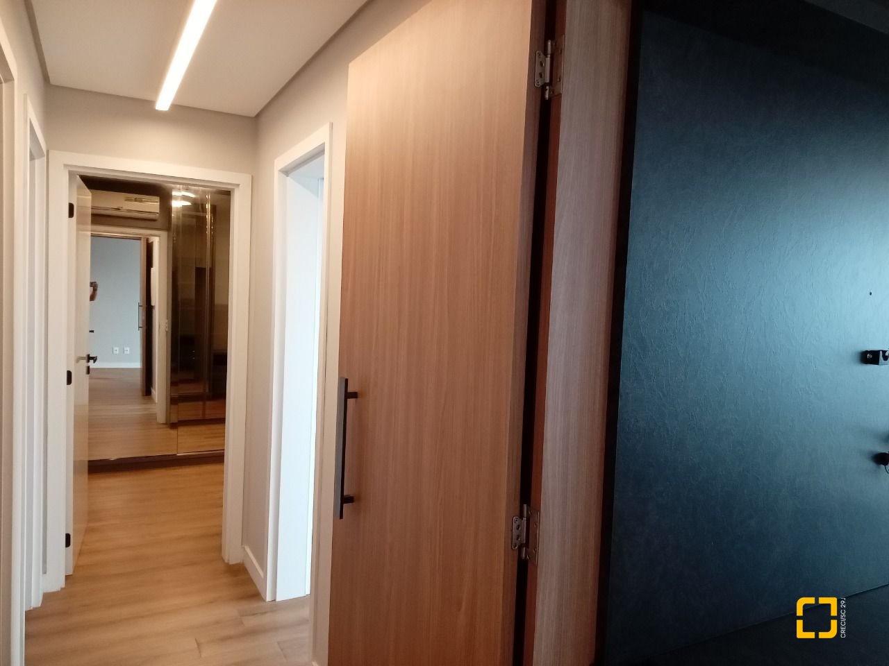 Apartamento com 92m², 4 quartos (sendo 1 suíte), 2 garagens, no bairro Kobrasol em São José