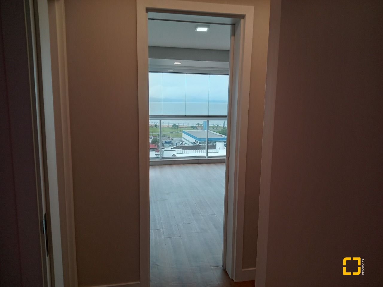 Apartamento com 92m², 4 quartos (sendo 1 suíte), 2 garagens, no bairro Kobrasol em São José