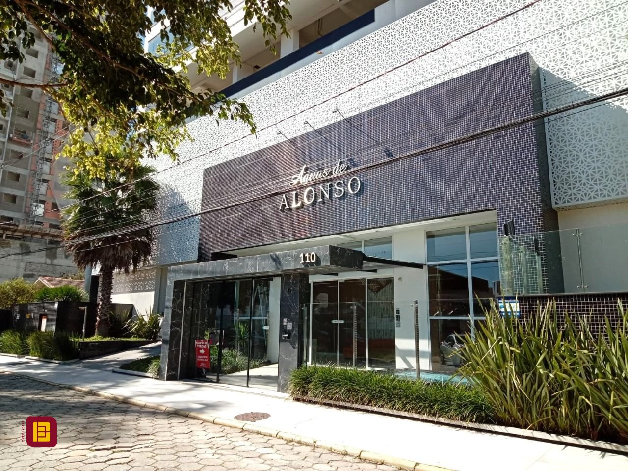 Apartamento com 92m², 4 quartos (sendo 1 suíte), 2 garagens, no bairro Kobrasol em São José