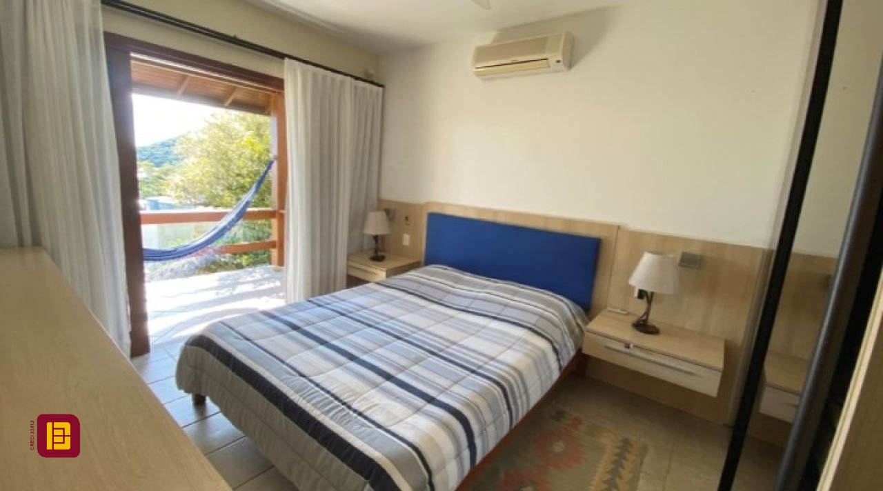 Casa com 680m², 6 quartos (sendo 3 suítes), 6 garagens, no bairro Lagoinha em Florianópolis