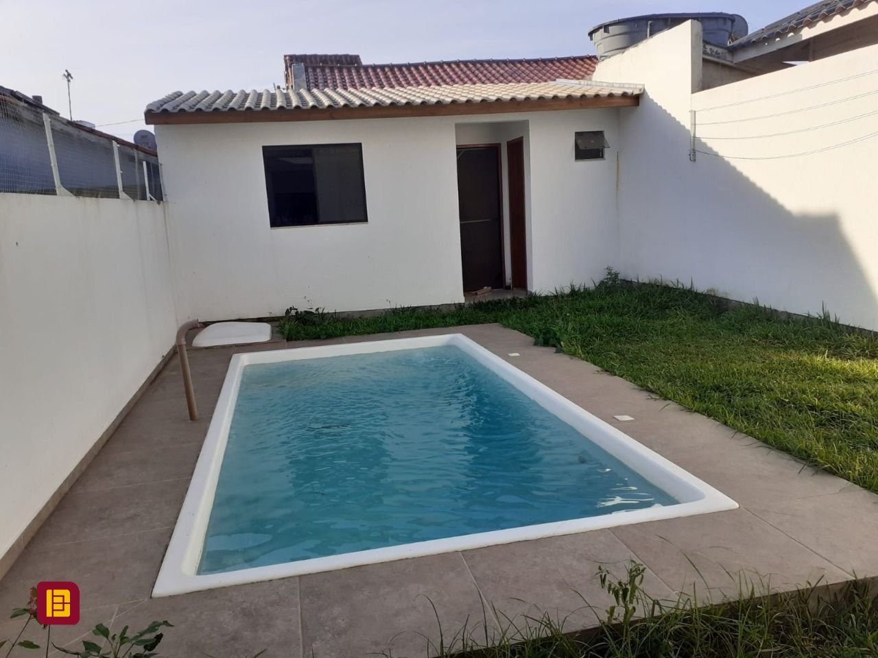 Casa com 105m², 4 quartos (sendo 2 suítes), 1 garagem, no bairro Rio Vermelho em Florianópolis