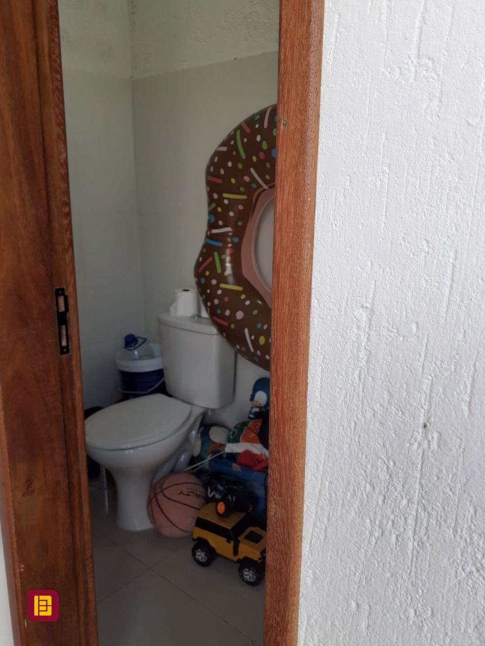 Casa com 105m², 4 quartos (sendo 2 suítes), 1 garagem, no bairro Rio Vermelho em Florianópolis