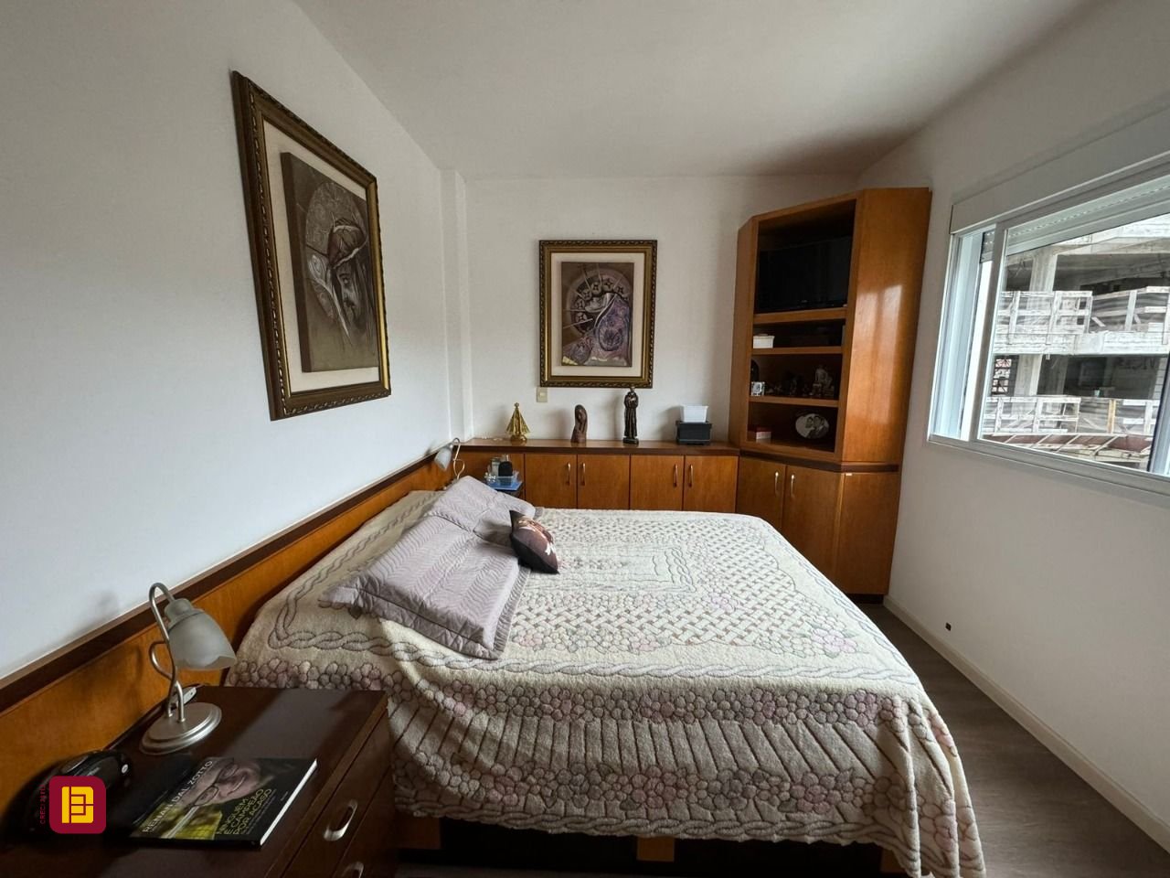 Cobertura com 182m², 3 quartos (sendo 1 suíte), 2 garagens, no bairro Córrego Grande em Florianópolis