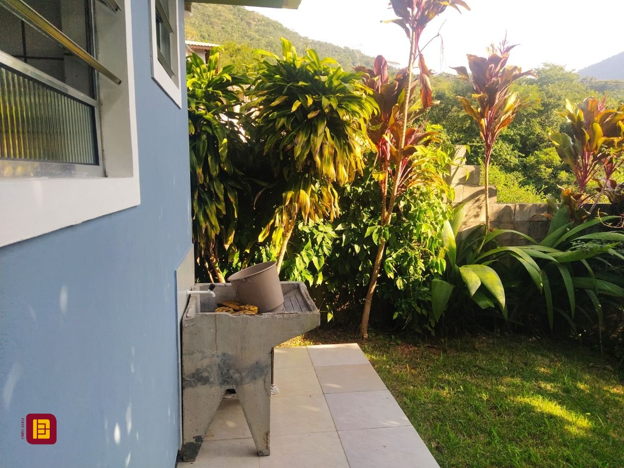 Casa com 85m², 2 quartos, 3 garagens, no bairro Ribeirão da Ilha em Florianópolis