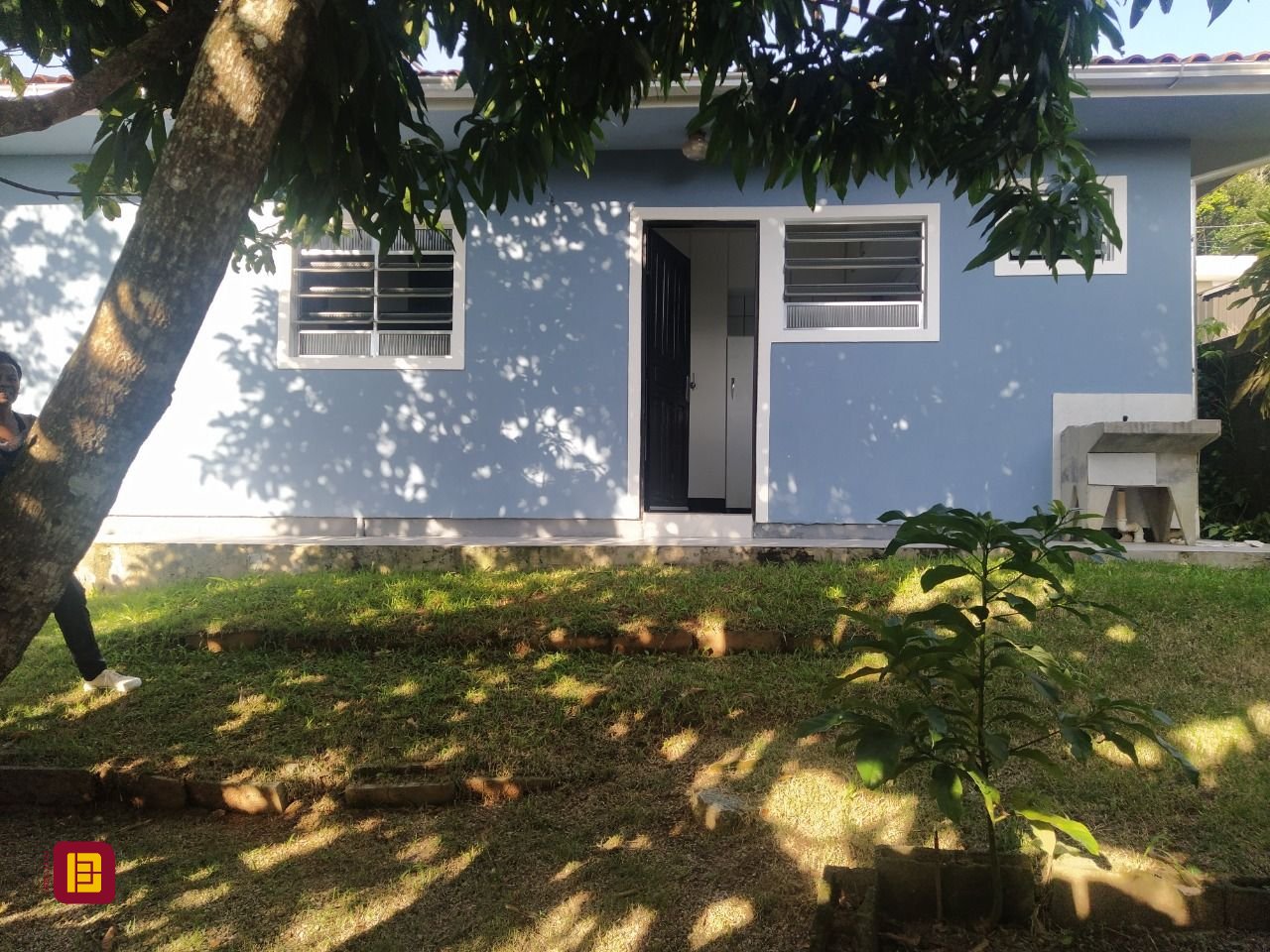 Casa com 85m², 2 quartos, 3 garagens, no bairro Ribeirão da Ilha em Florianópolis