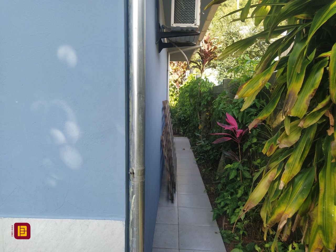 Casa com 85m², 2 quartos, 3 garagens, no bairro Ribeirão da Ilha em Florianópolis