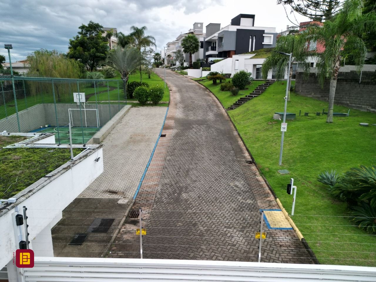 Terreno com 355m², no bairro Estreito em Florianópolis