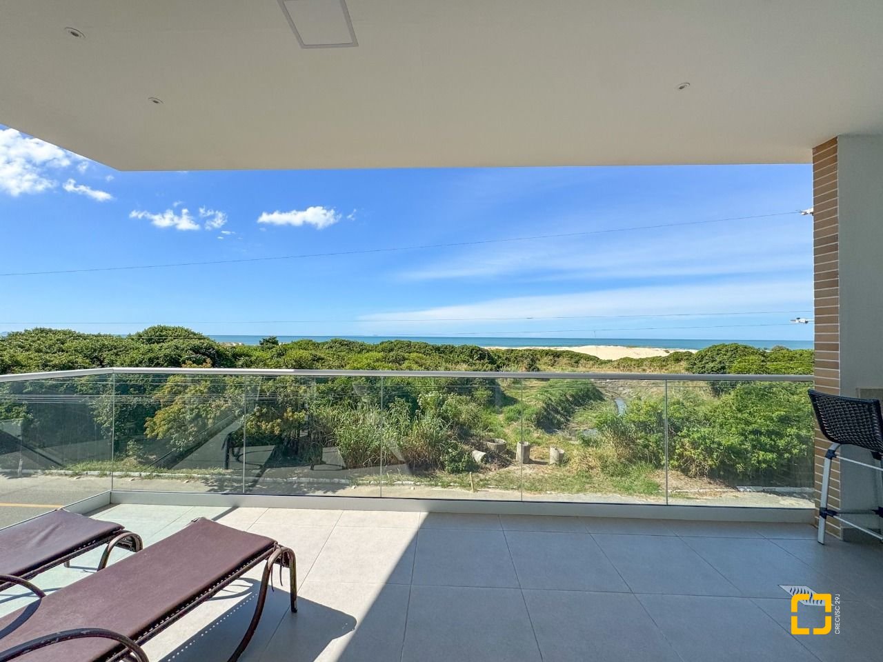 Apartamento com 180m², 3 quartos (sendo 3 suítes), 2 garagens, no bairro Novo Campeche em Florianopolis