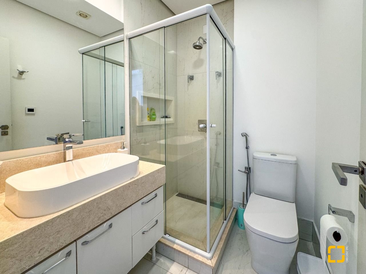 Apartamento com 180m², 3 quartos (sendo 3 suítes), 2 garagens, no bairro Novo Campeche em Florianopolis