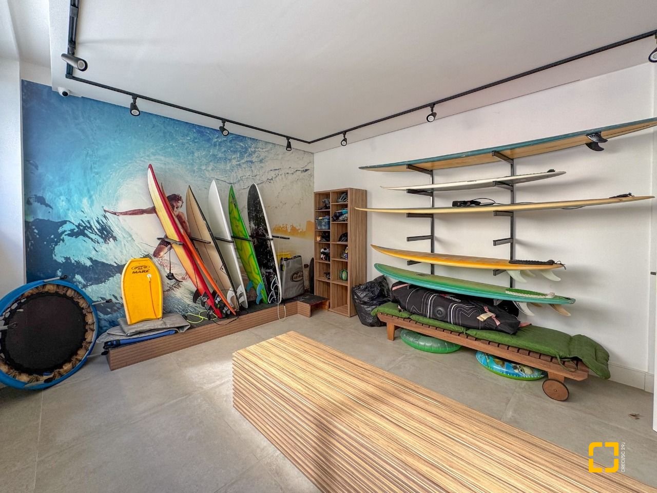 Apartamento com 180m², 3 quartos (sendo 3 suítes), 2 garagens, no bairro Novo Campeche em Florianopolis