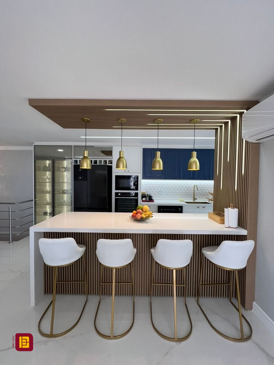 Cobertura com 195m², 6 quartos (sendo 3 suítes), 2 garagens, no bairro Ingleses em Florianópolis