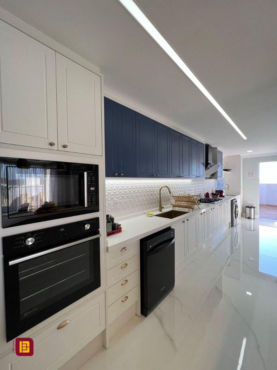 Cobertura com 195m², 6 quartos (sendo 3 suítes), 2 garagens, no bairro Ingleses em Florianópolis