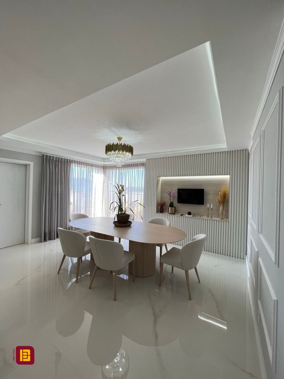 Cobertura com 195m², 6 quartos (sendo 3 suítes), 2 garagens, no bairro Ingleses em Florianópolis