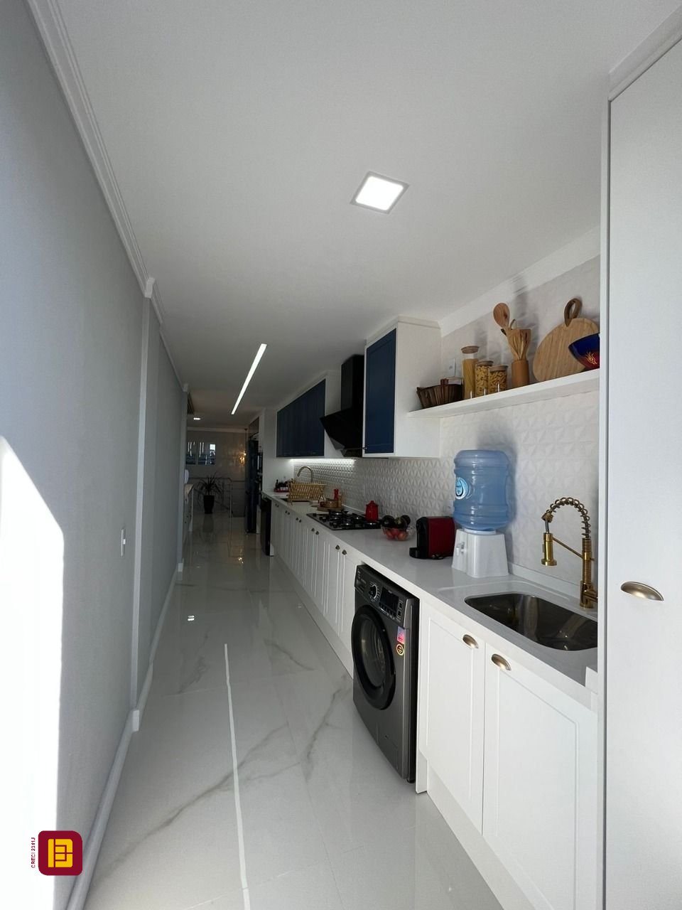 Cobertura com 195m², 6 quartos (sendo 3 suítes), 2 garagens, no bairro Ingleses em Florianópolis