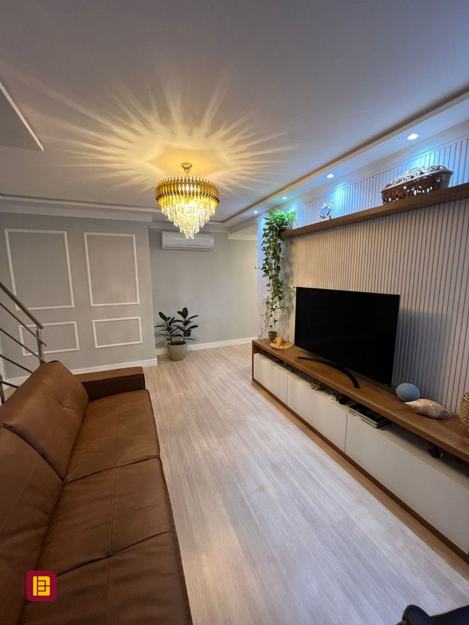 Cobertura com 195m², 6 quartos (sendo 3 suítes), 2 garagens, no bairro Ingleses em Florianópolis