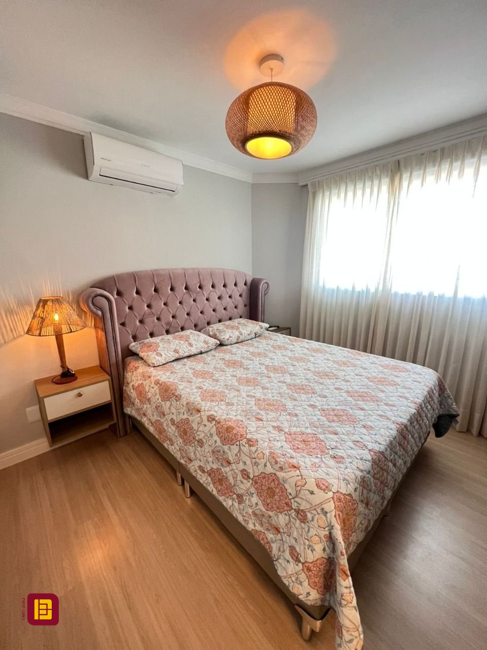 Cobertura com 195m², 6 quartos (sendo 3 suítes), 2 garagens, no bairro Ingleses em Florianópolis