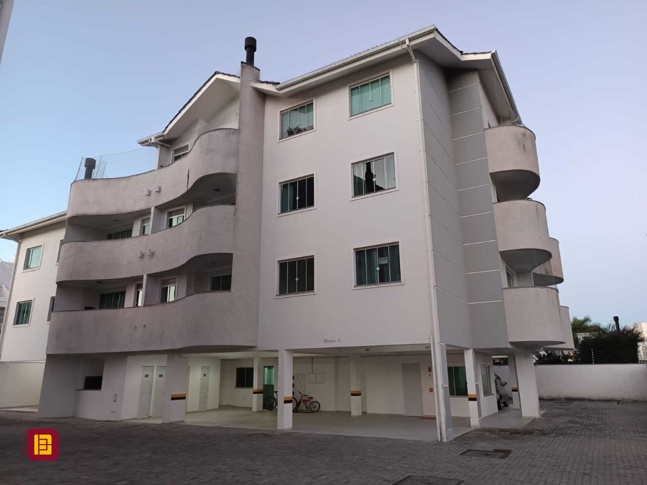 Apartamento com 109m², 4 quartos (sendo 1 suíte), 1 garagem, no bairro Ingleses em Florianópolis
