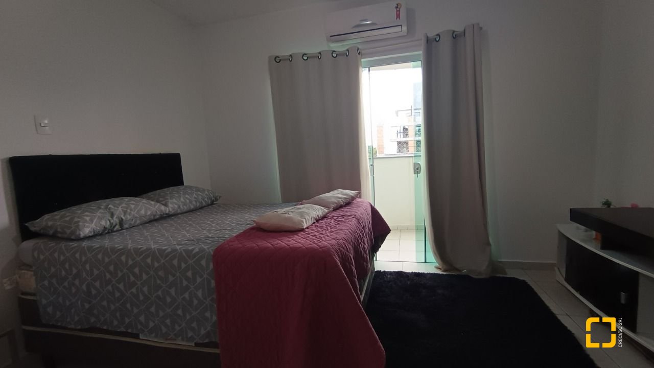 Apartamento com 109m², 4 quartos (sendo 1 suíte), 1 garagem, no bairro Ingleses em Florianópolis