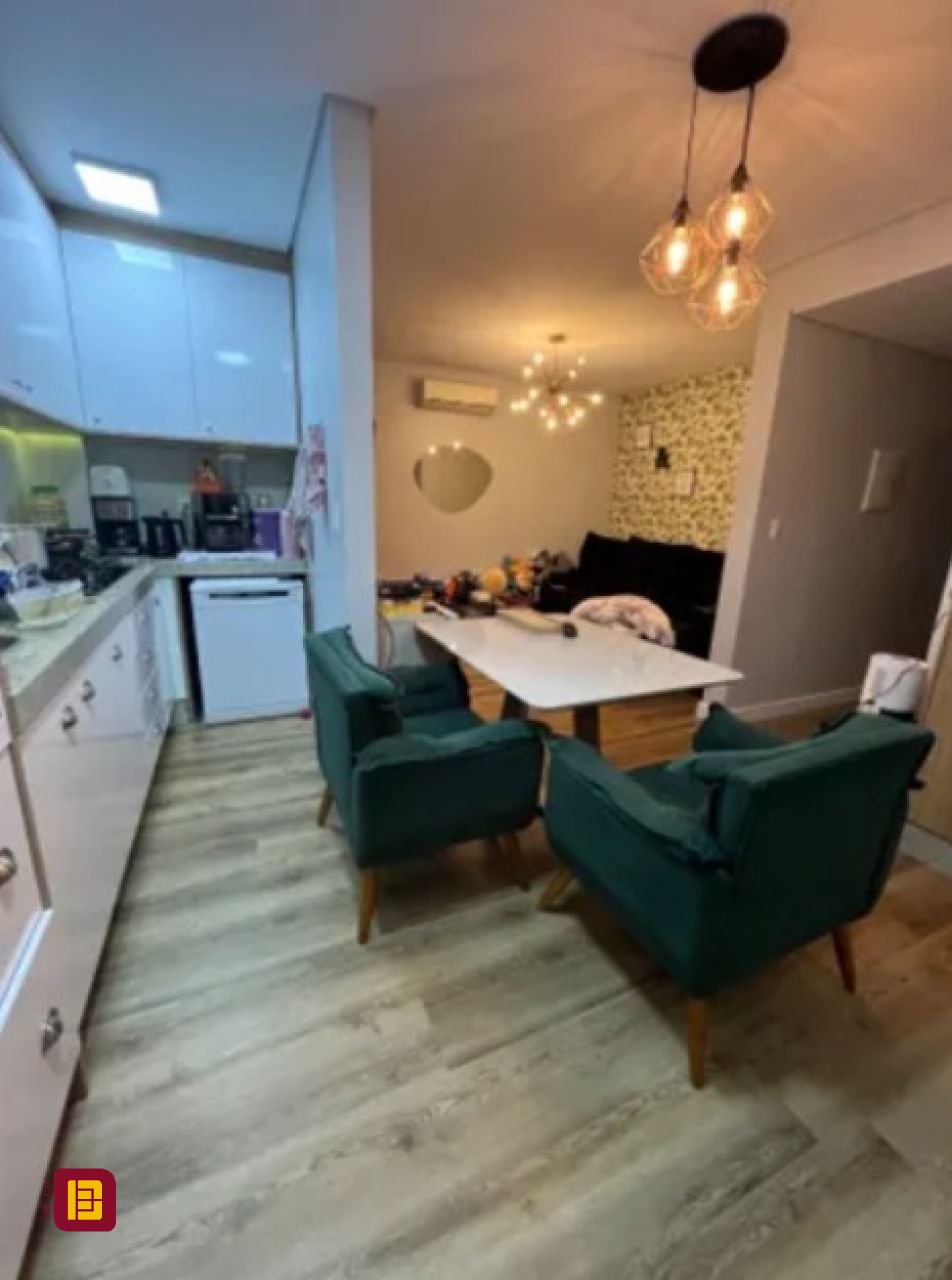 Apartamento com 70m², 3 quartos (sendo 1 suíte), 1 garagem, no bairro Ingleses em Florianópolis