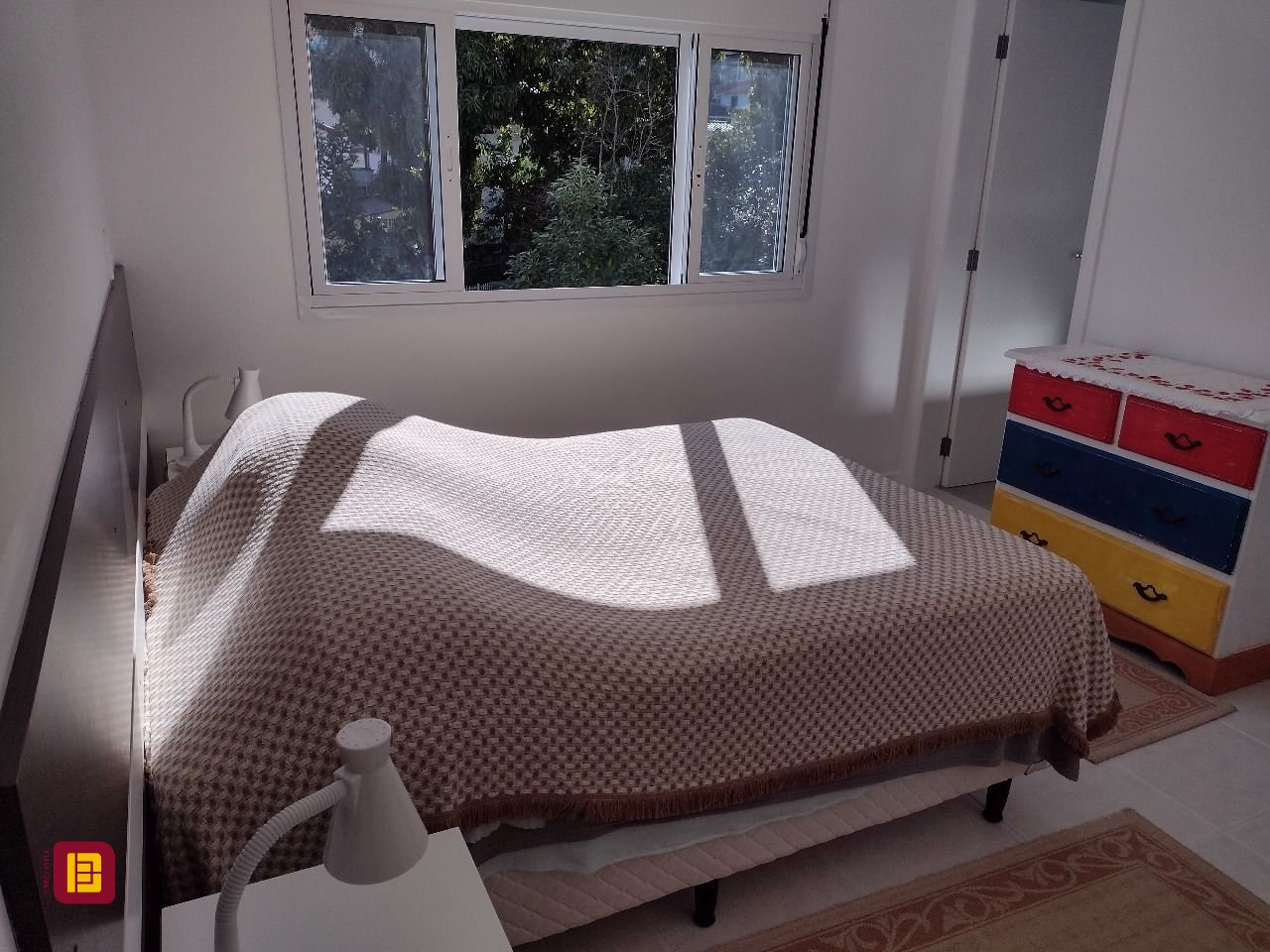 Apartamento com 96m², 4 quartos (sendo 1 suíte), 2 garagens, no bairro Jurerê em Florianópolis