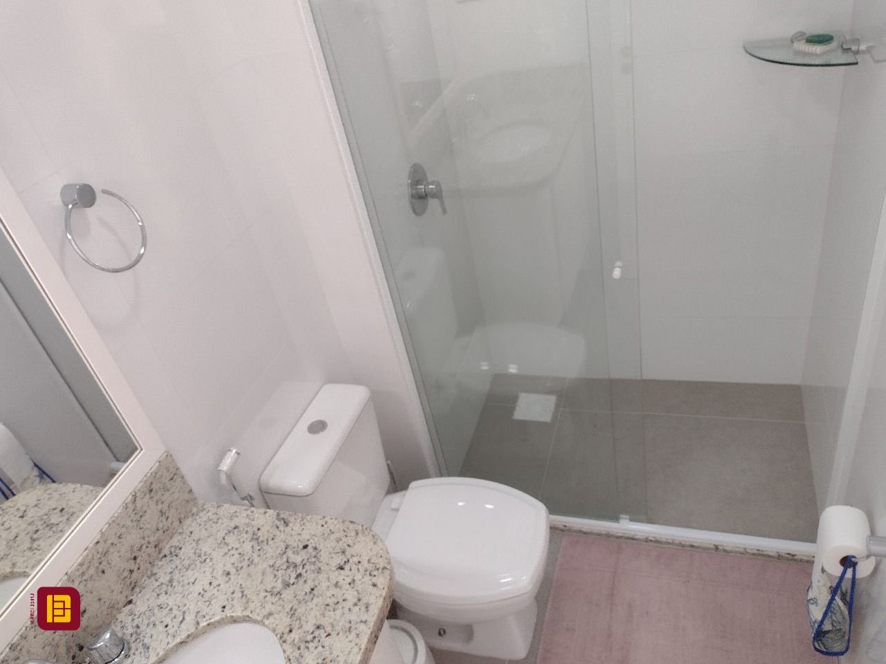Apartamento com 96m², 4 quartos (sendo 1 suíte), 2 garagens, no bairro Jurerê em Florianópolis