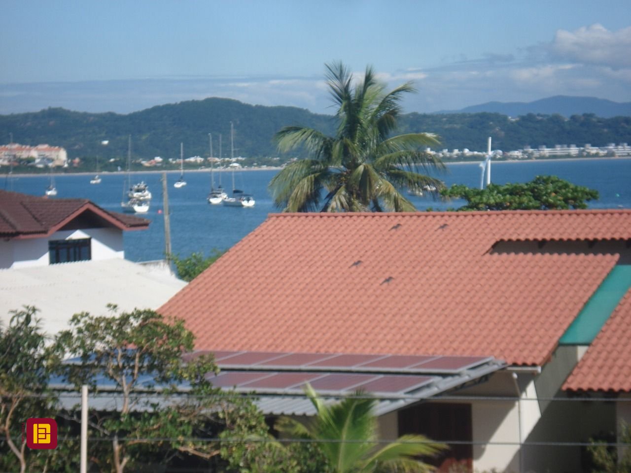 Apartamento com 96m², 4 quartos (sendo 1 suíte), 2 garagens, no bairro Jurerê em Florianópolis