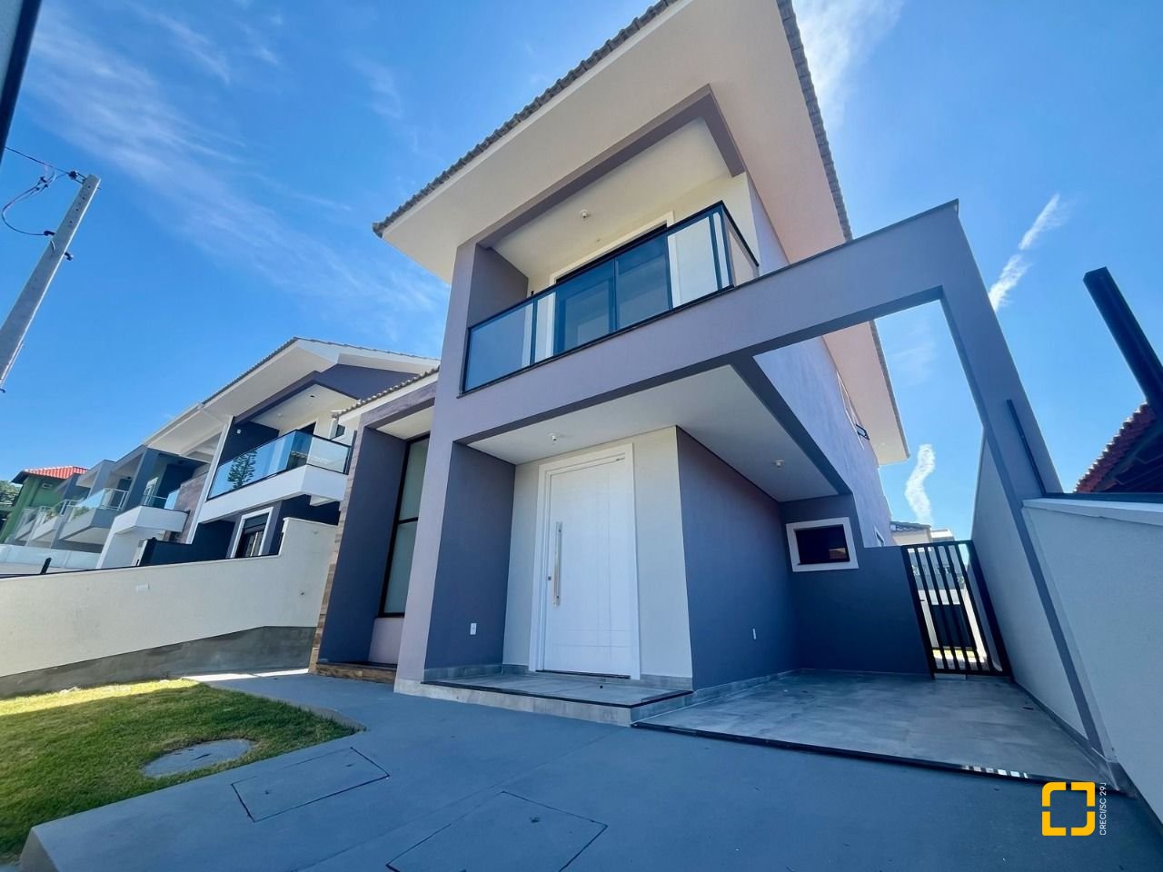 Casa com 179m², 6 quartos (sendo 3 suítes), no bairro Lagoa da Conceição em Florianópolis