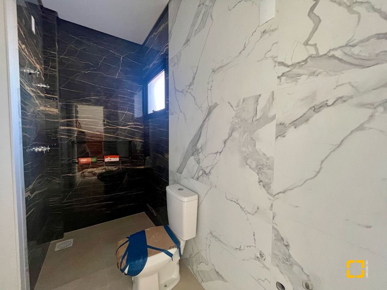 Casa com 179m², 6 quartos (sendo 3 suítes), no bairro Lagoa da Conceição em Florianópolis