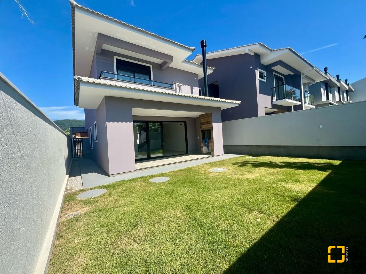 Casa com 179m², 6 quartos (sendo 3 suítes), no bairro Lagoa da Conceição em Florianópolis