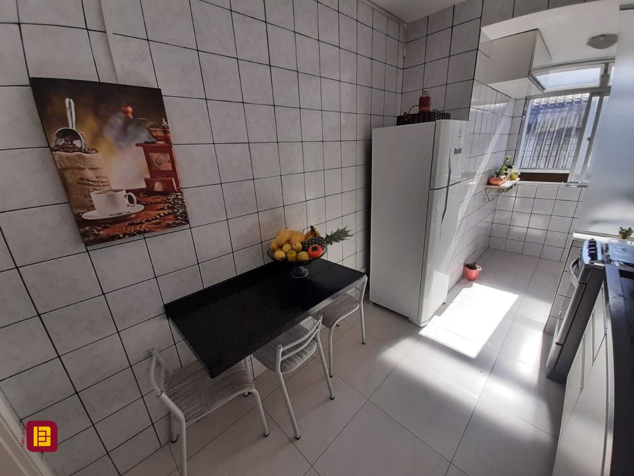 Apartamento com 62m², 2 quartos, 1 garagem, no bairro Roçado em São José