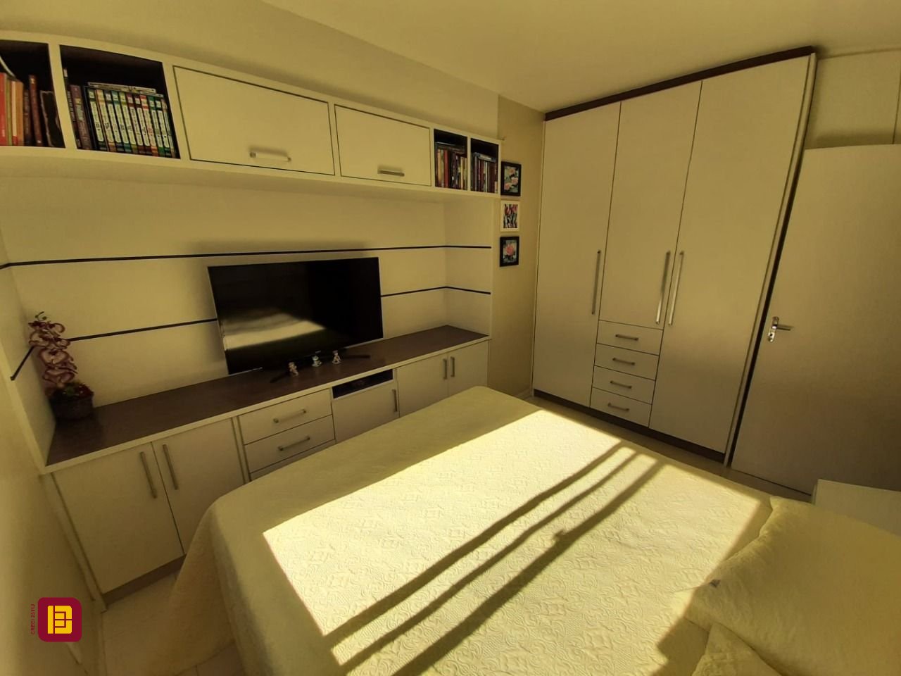 Apartamento com 62m², 2 quartos, 1 garagem, no bairro Roçado em São José