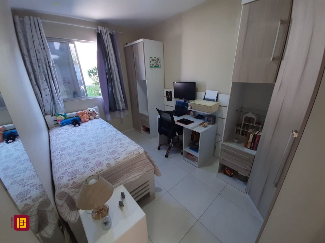 Apartamento com 62m², 2 quartos, 1 garagem, no bairro Roçado em São José