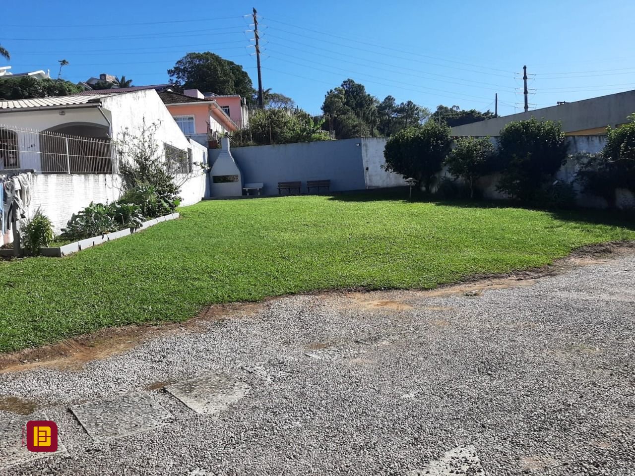 Apartamento com 62m², 2 quartos, 1 garagem, no bairro Roçado em São José