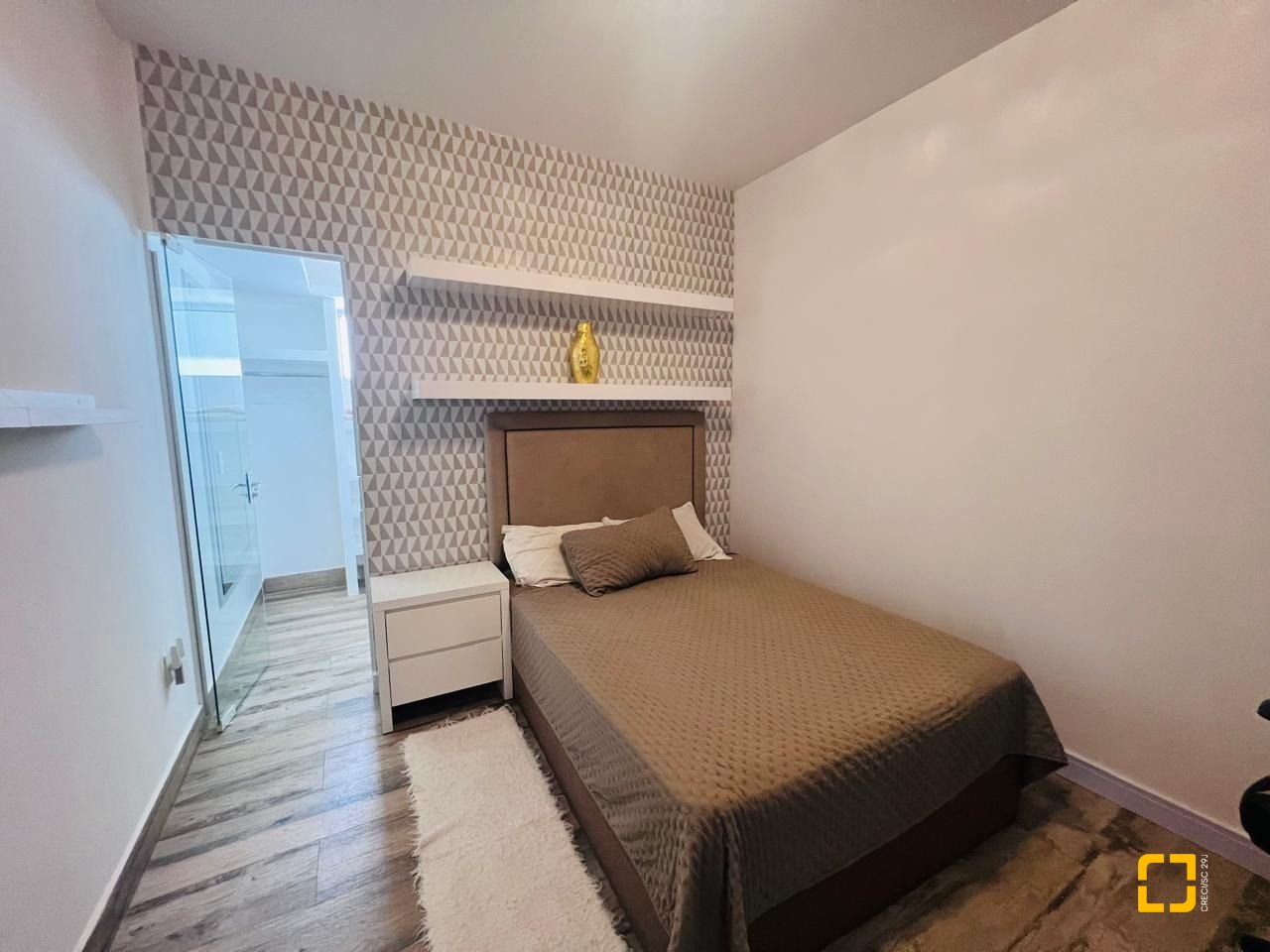 Casa de Condomínio com 350m², 7 quartos (sendo 3 suítes), 2 garagens, no bairro Rio Vermelho em Florianópolis