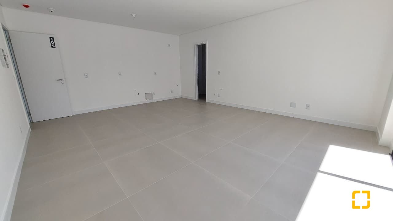 Studio com 37m², 1 quarto, 1 garagem, no bairro Ribeirão da Ilha em Florianópolis