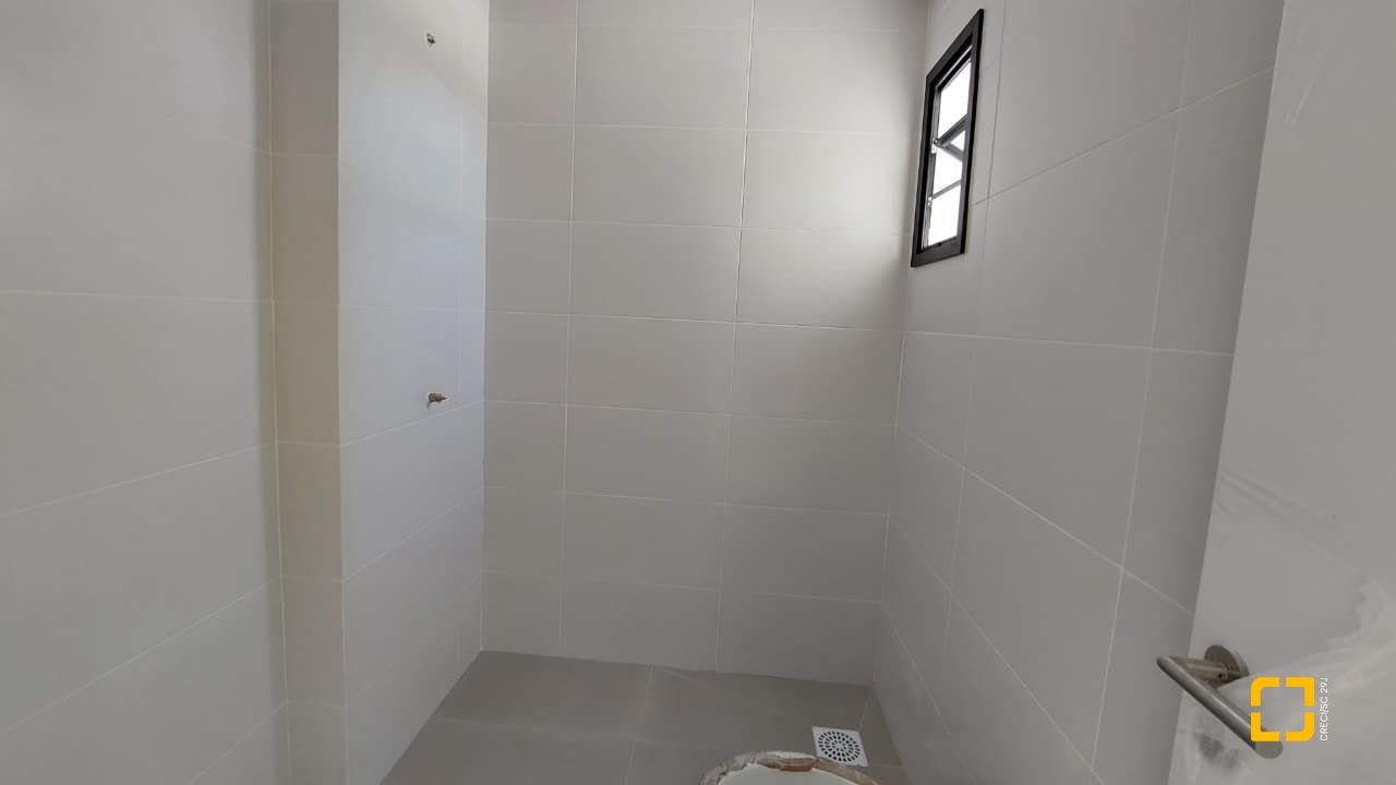 Studio com 37m², 1 quarto, 1 garagem, no bairro Ribeirão da Ilha em Florianópolis