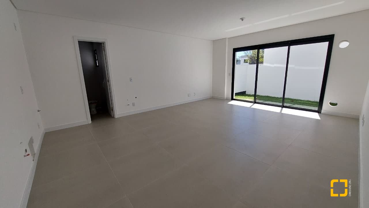 Studio com 37m², 1 quarto, 1 garagem, no bairro Ribeirão da Ilha em Florianópolis