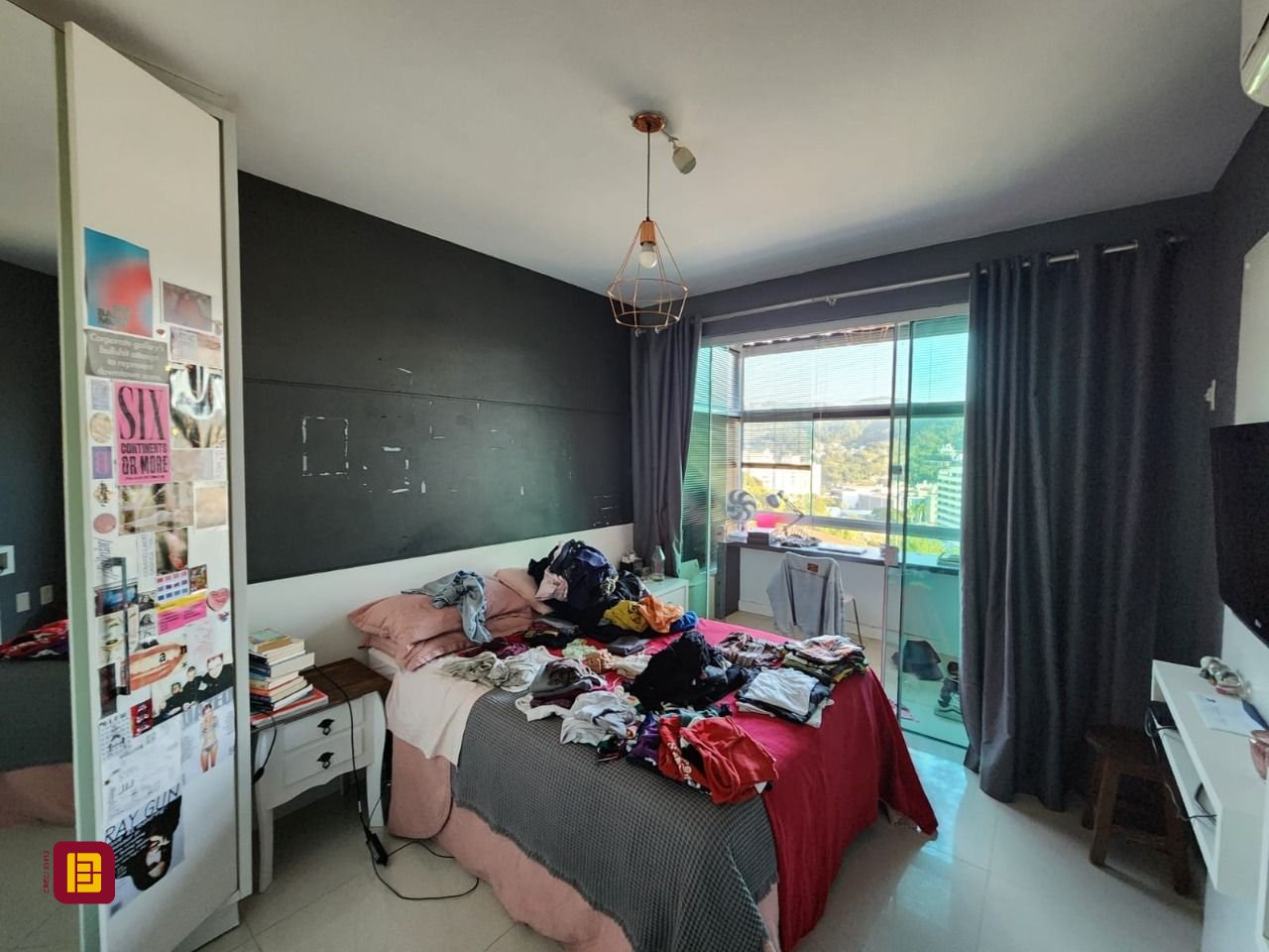 Casa com 264m², 5 quartos (sendo 1 suíte), 4 garagens, no bairro Itacorubi em Florianópolis