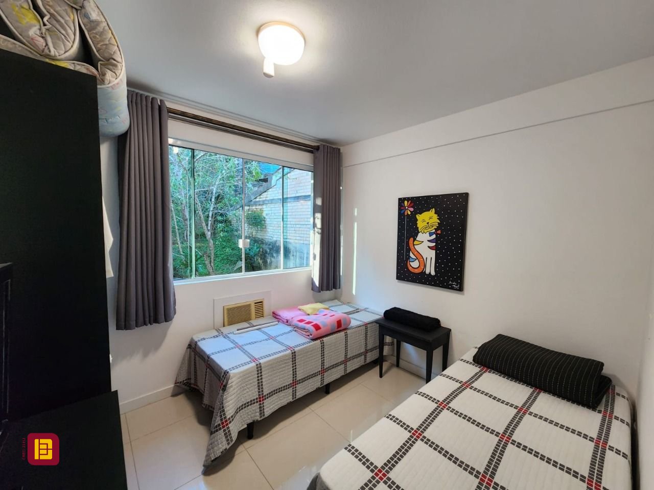 Casa com 264m², 5 quartos (sendo 1 suíte), 4 garagens, no bairro Itacorubi em Florianópolis