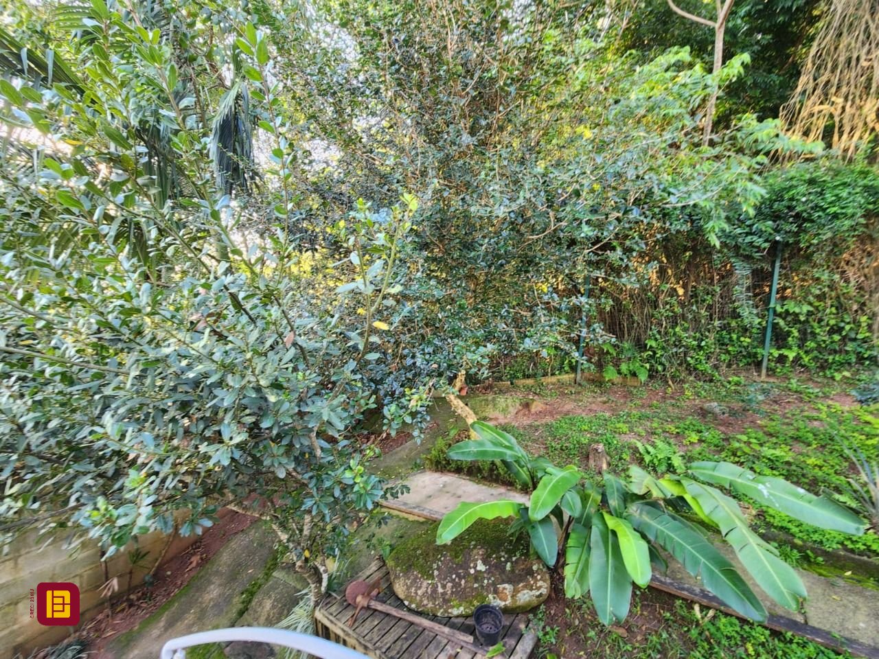 Casa com 264m², 5 quartos (sendo 1 suíte), 4 garagens, no bairro Itacorubi em Florianópolis