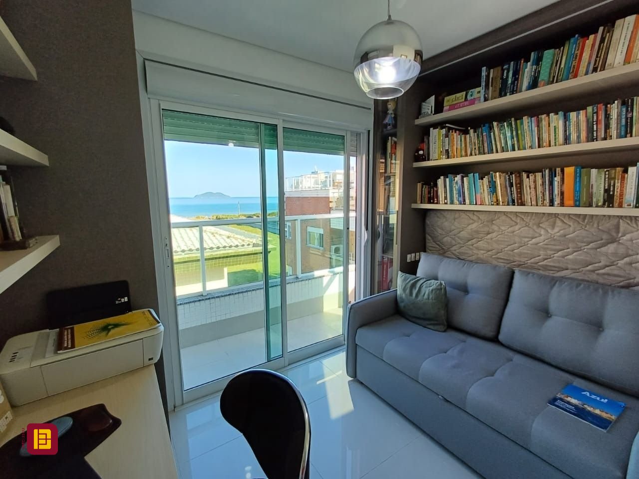 Cobertura com 237m², 3 quartos (sendo 3 suítes), 1 garagem, no bairro Açores em Florianópolis