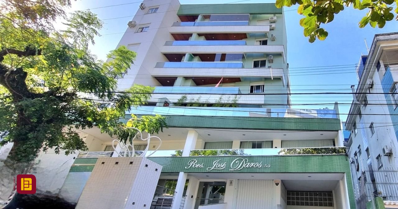 Apartamento com 93m², 2 quartos, 2 garagens, no bairro Trindade em Florianópolis