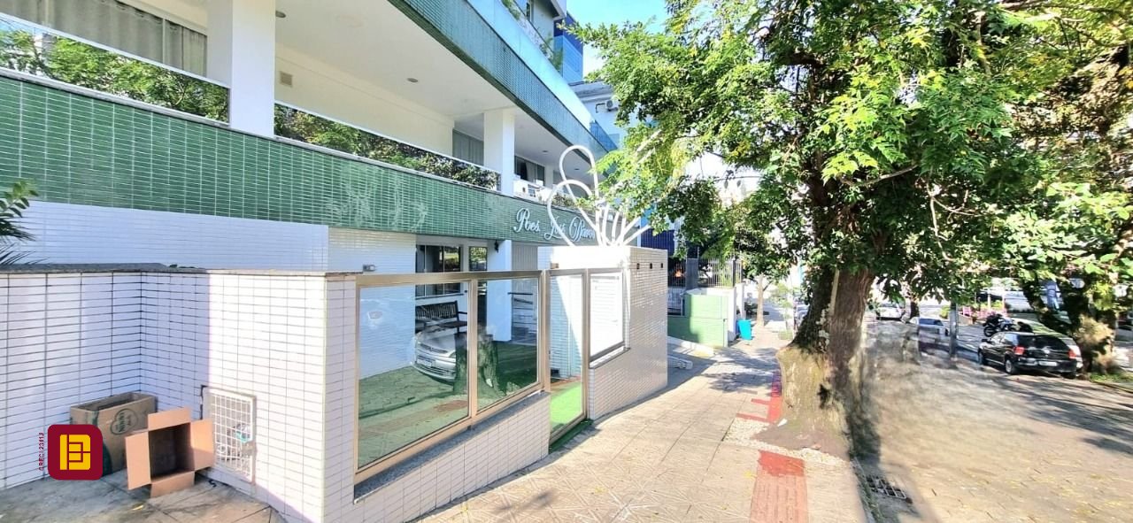 Apartamento com 93m², 2 quartos, 2 garagens, no bairro Trindade em Florianópolis