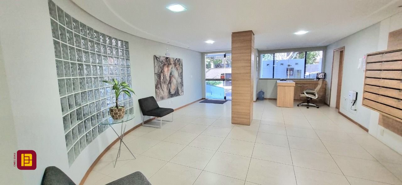 Apartamento com 93m², 2 quartos, 2 garagens, no bairro Trindade em Florianópolis