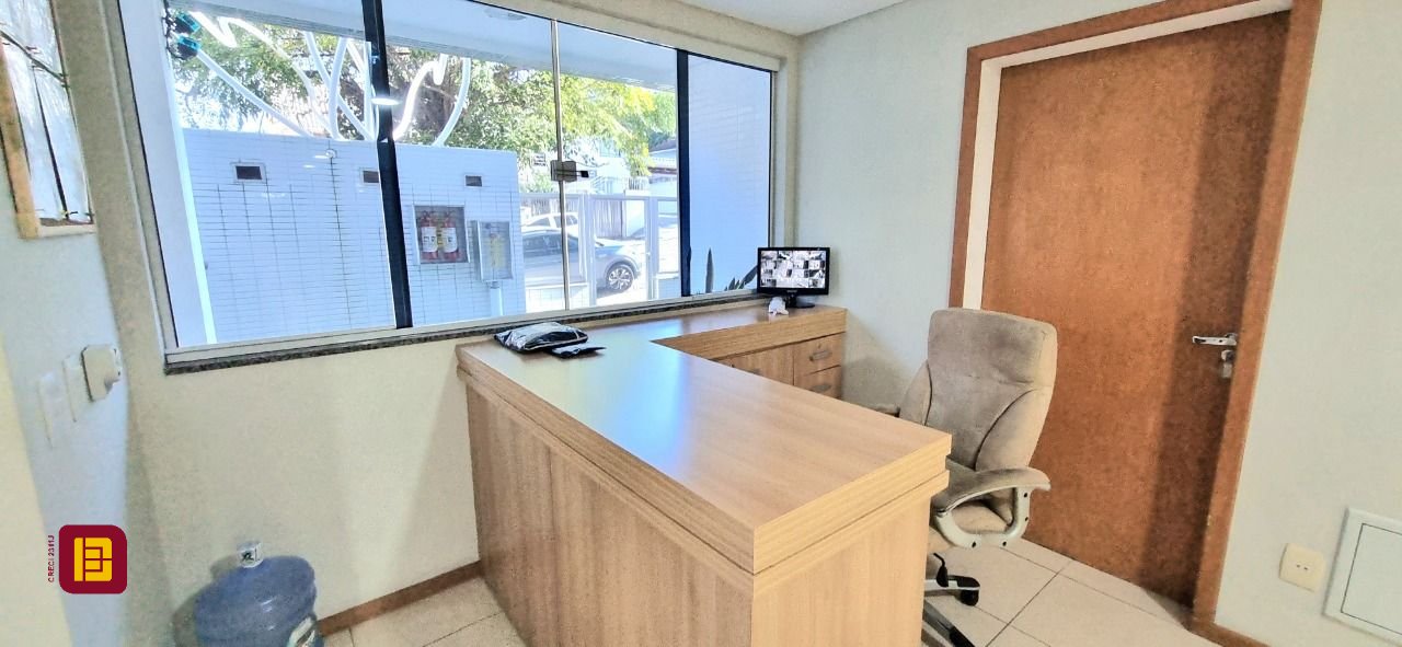 Apartamento com 93m², 2 quartos, 2 garagens, no bairro Trindade em Florianópolis