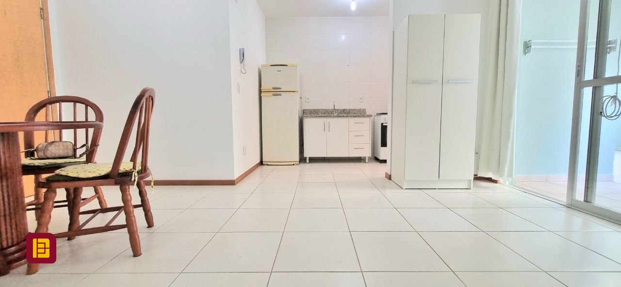 Apartamento com 93m², 2 quartos, 2 garagens, no bairro Trindade em Florianópolis