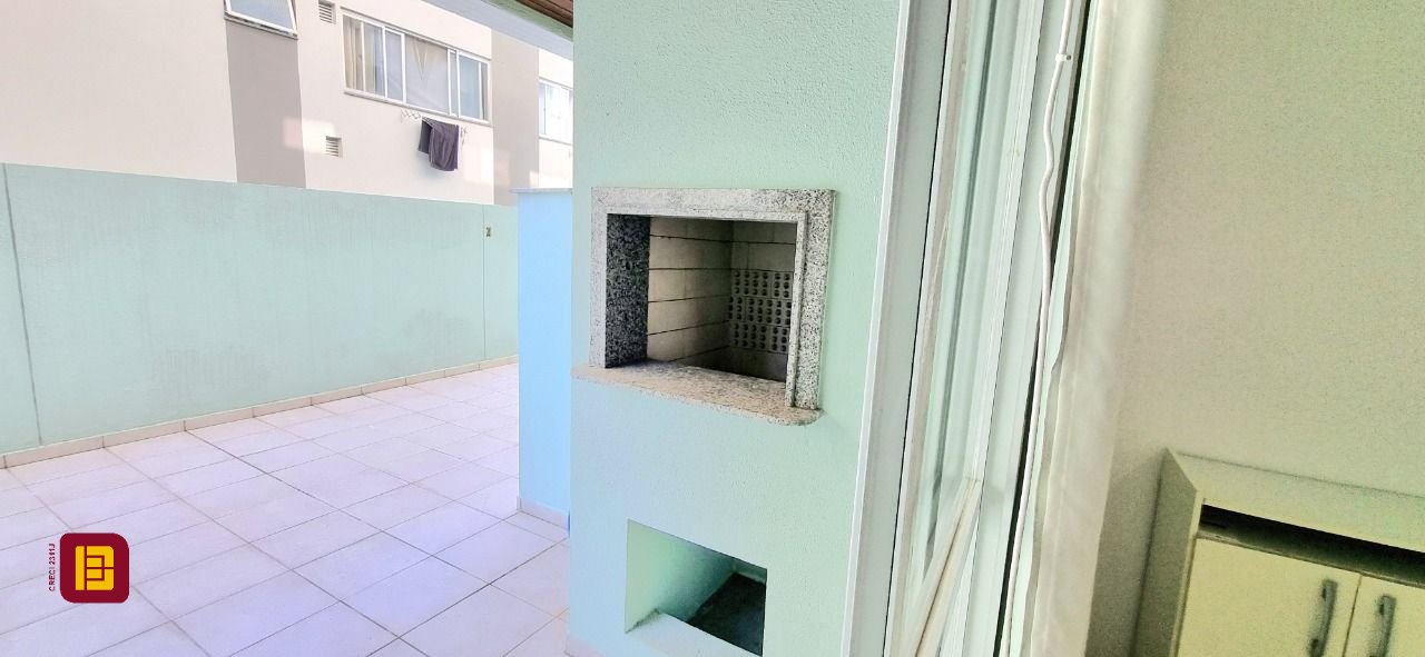 Apartamento com 93m², 2 quartos, 2 garagens, no bairro Trindade em Florianópolis
