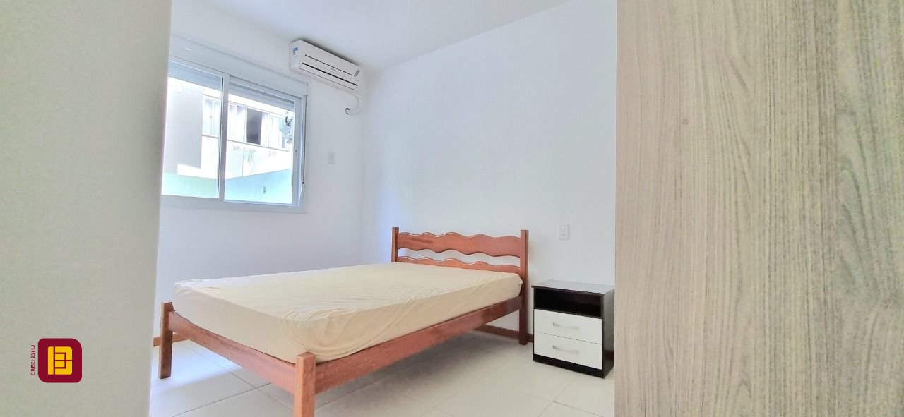 Apartamento com 93m², 2 quartos, 2 garagens, no bairro Trindade em Florianópolis