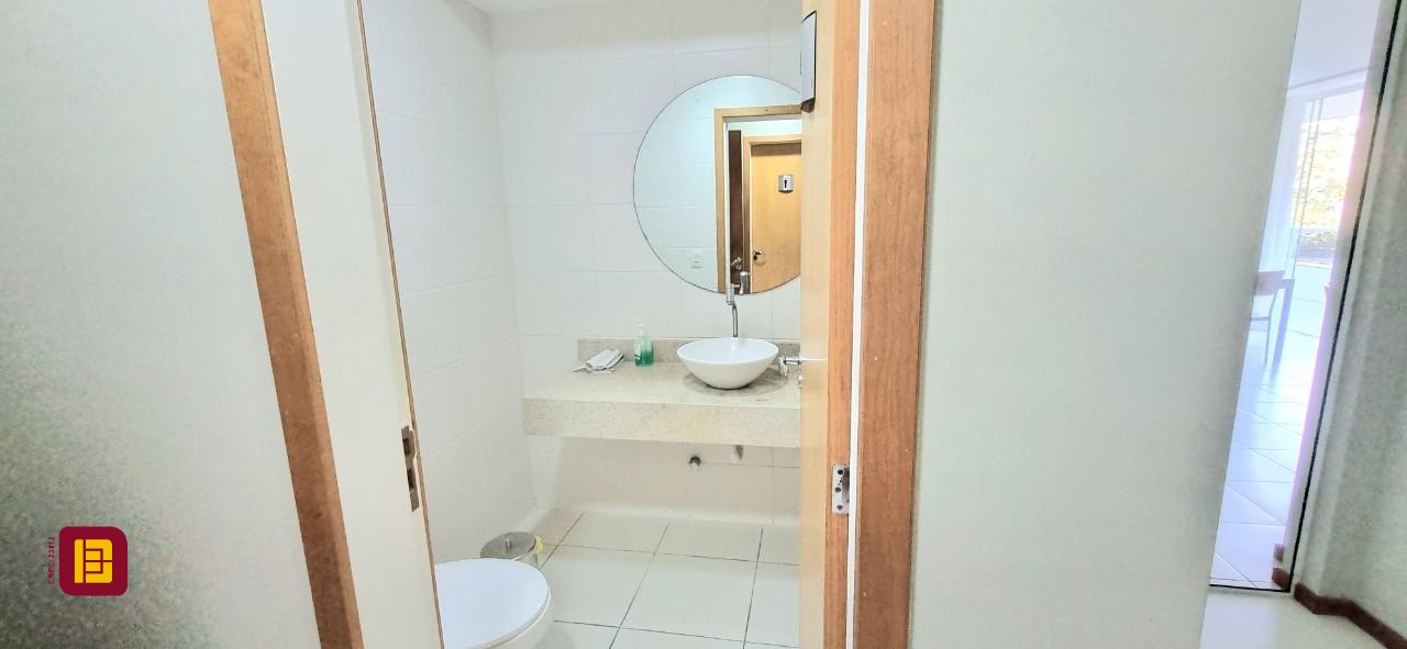 Apartamento com 93m², 2 quartos, 2 garagens, no bairro Trindade em Florianópolis
