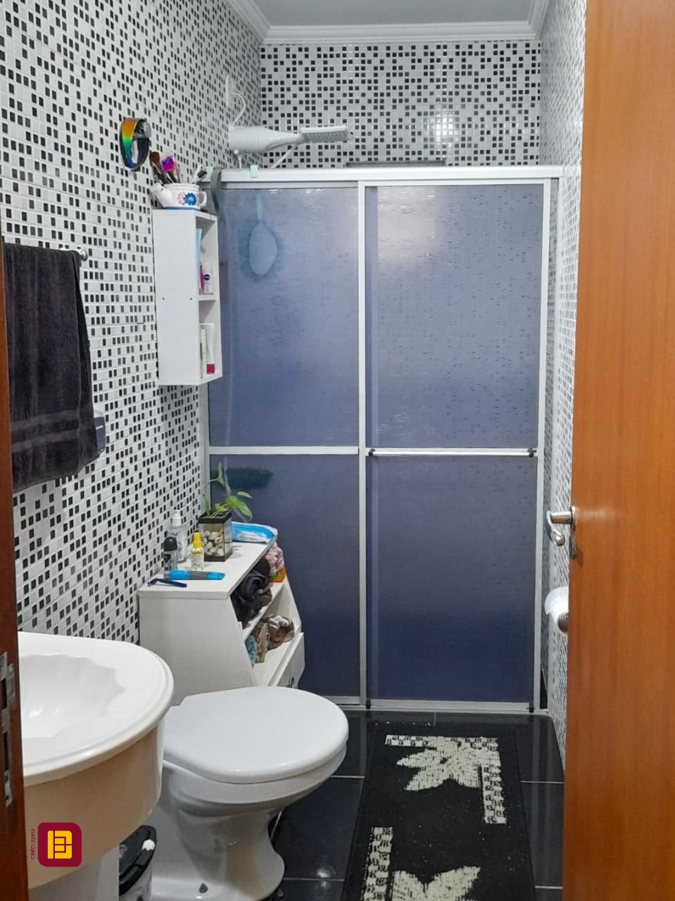 Casa com 120m², 4 quartos (sendo 1 suíte), 1 garagem, no bairro Cachoeira do Bom Jesus em Florianópolis